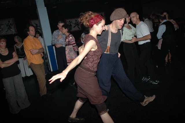 min 2007 11 10 fous swing 433